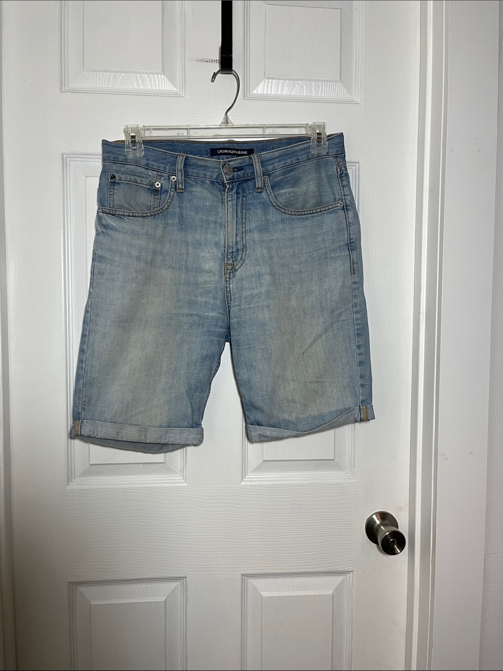 Calvin Klein Light Wash Denim Roll-Hem Women's Shorts
